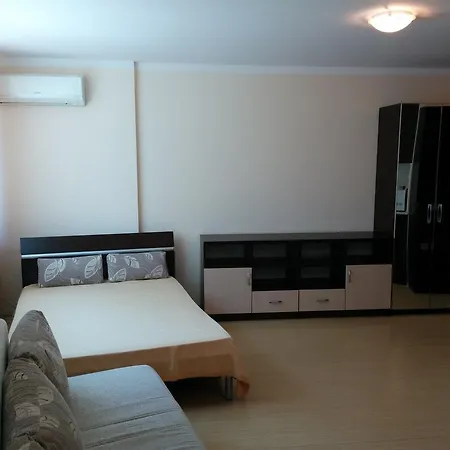 Апартамент Sandapart Plaza Studio *
